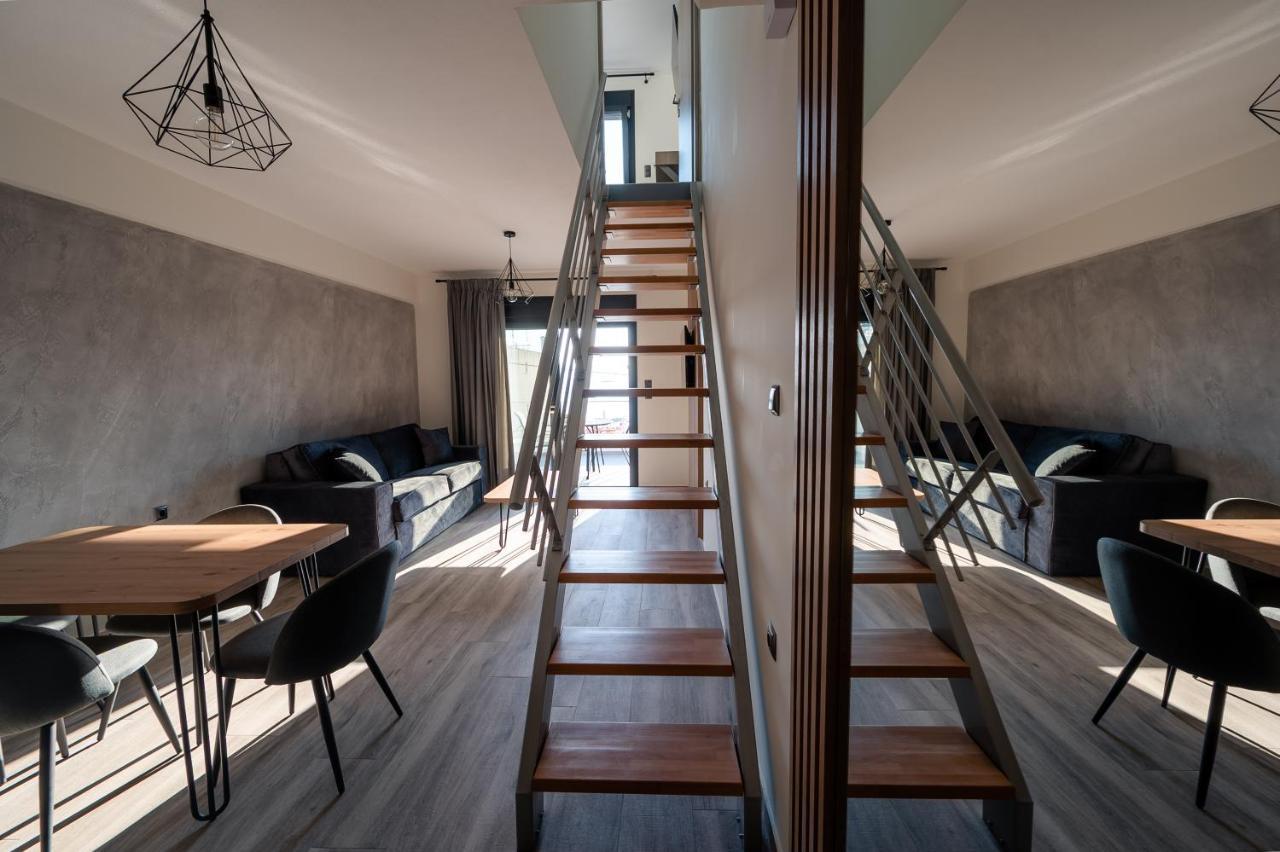 Blue Wave Luxury Suites Nea Iraklitsa Ngoại thất bức ảnh